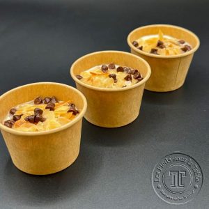 Verrine de fromage blanc, amandes effilées et pépites de chocolat